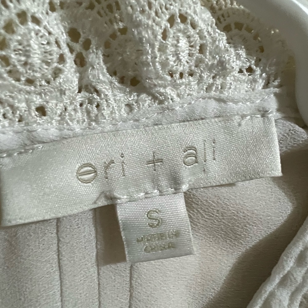 Anthropologie/eri+ali White Blouse - Picture 8 of 12